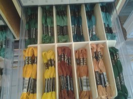 Hili di DMC pa borda